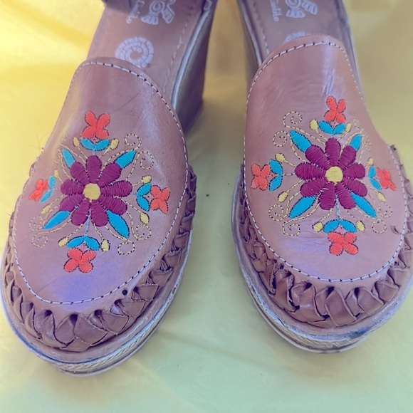 Size 9 leather Mexican Artisan wedge - Picture 4 of 4